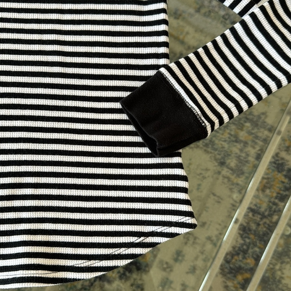 Old Navy girl shirt - Picture 3 of 11